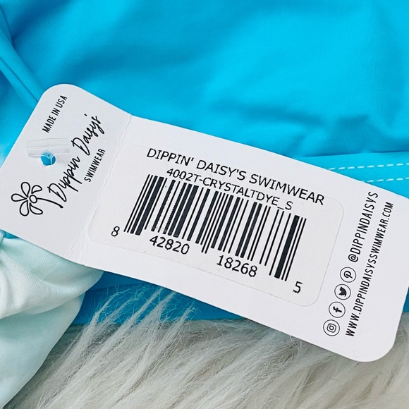 Dippin' Daisy’s Crystal Tie Dye Swim Top - Picture 4 of 4